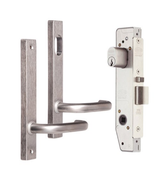 472 Hinged Door